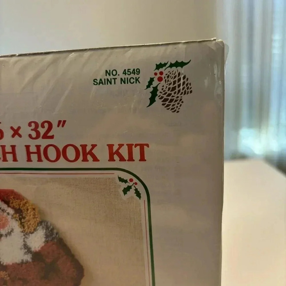 Needlecraft Christmas 16 Inch x 32 Inch Shaped Latch Hook Kit Saint Nick #4549 - Picture 3 of 7